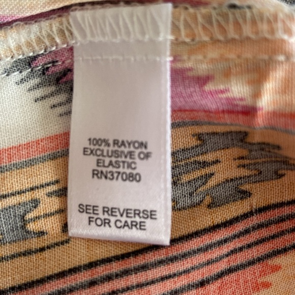 Cato NWT Aztec Colorful Smocked Sleeveless Top: 3028 - Picture 9 of 10